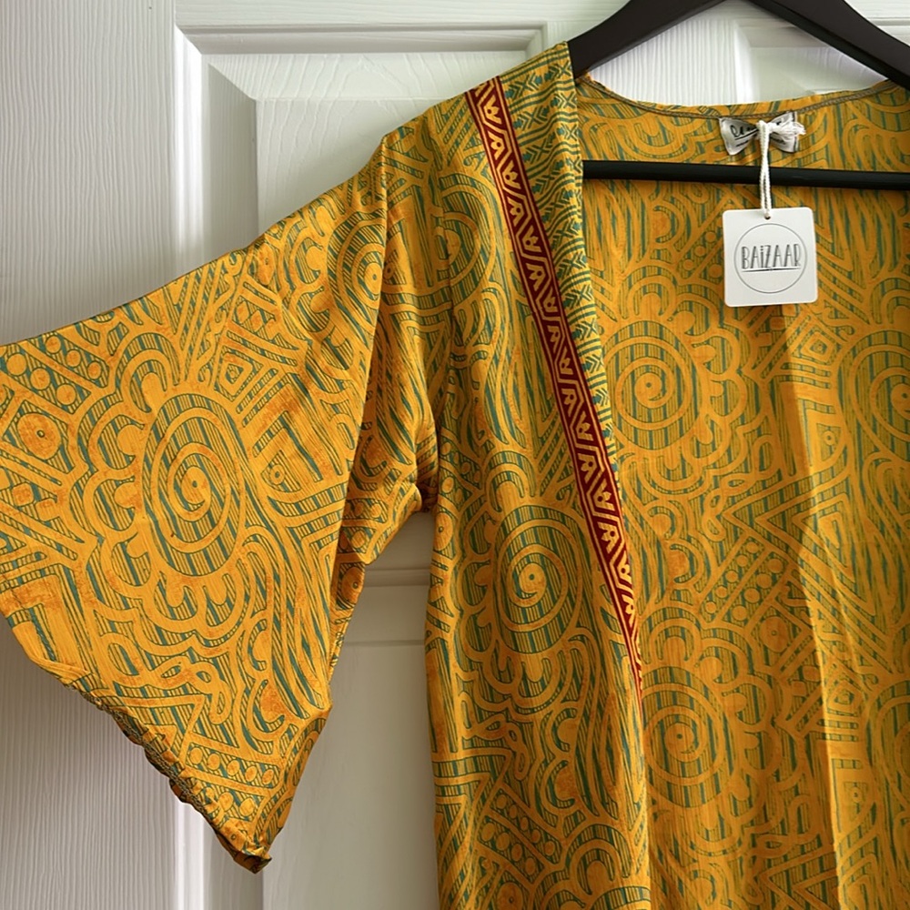 Sari 🥻 Duster - Picture 2 of 7